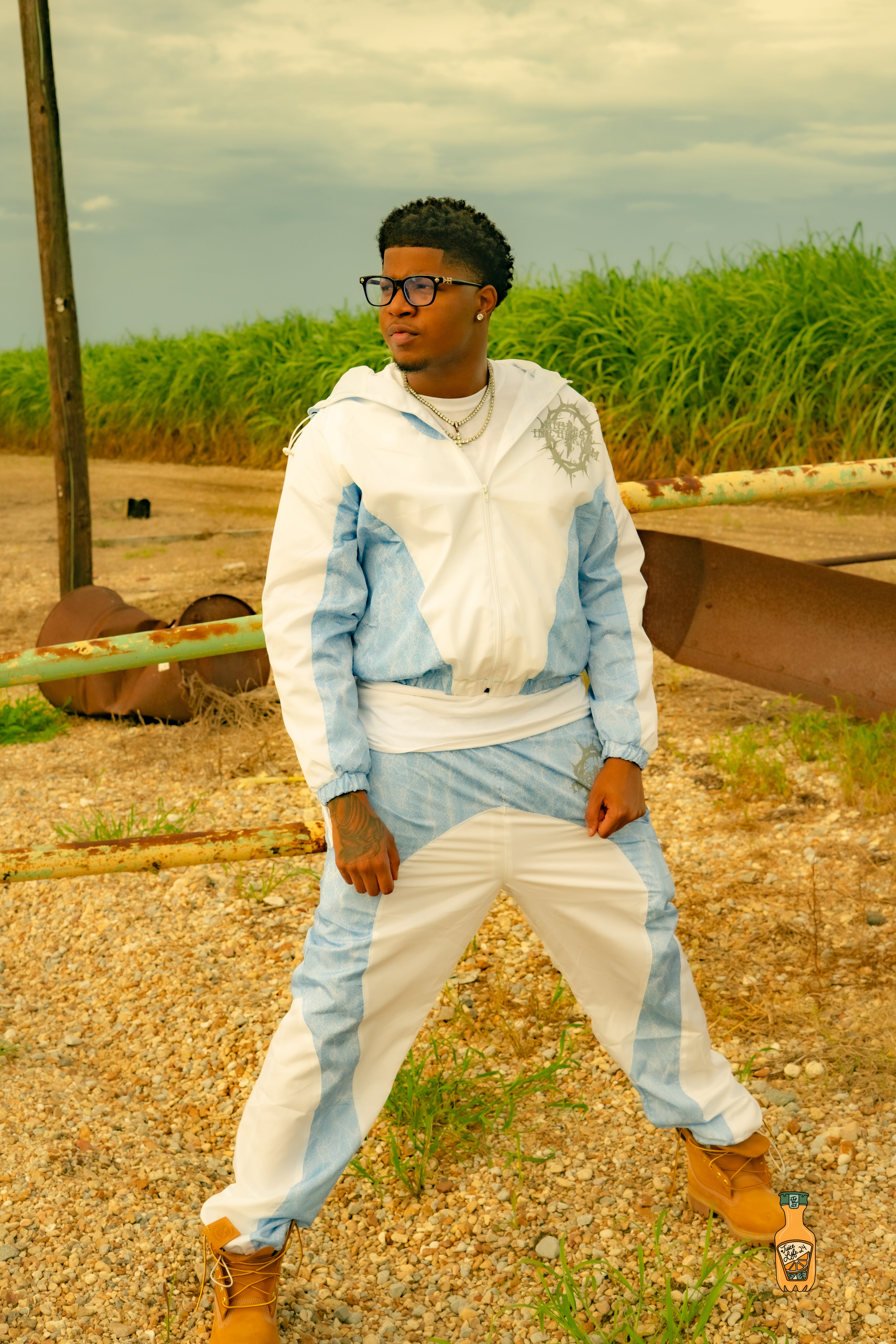 Highest crowned windbreaker set